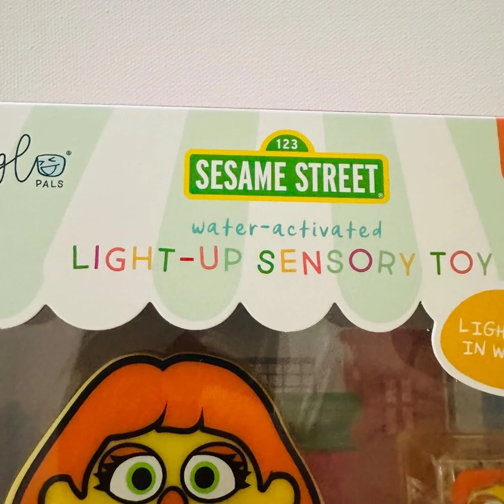 Sesame Street Julia Light Up Sensory Toy Glo Pals